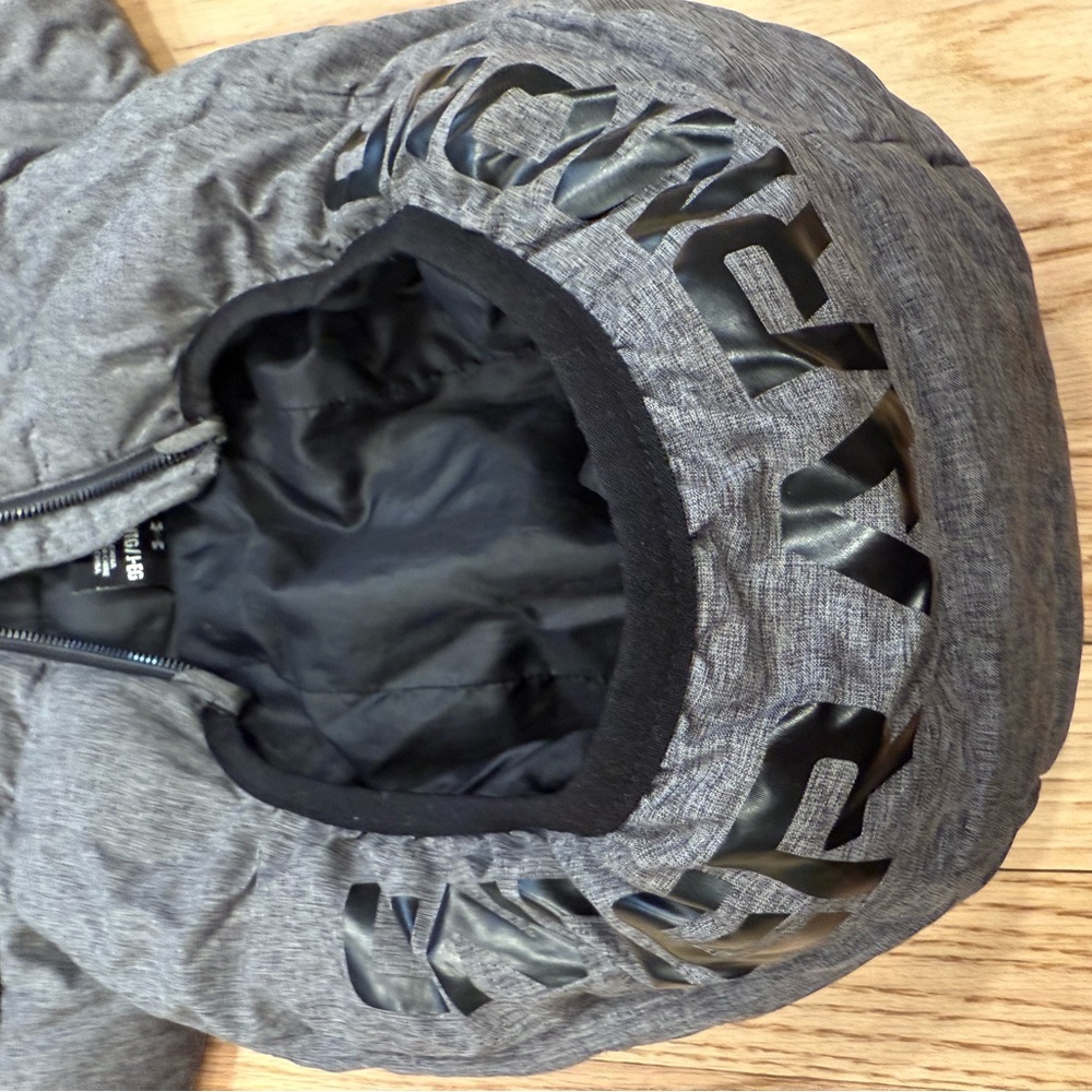 Under Armour Boys Gray Puffer Jacket - Picture 5 of 5